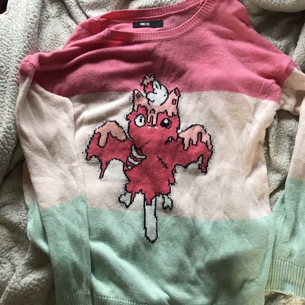 Iron Fist im melting sweater